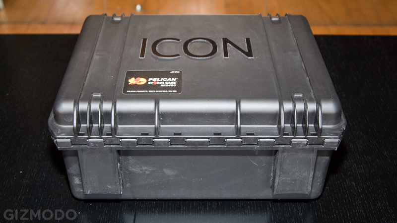 Illustration for article titled Nokia Lumia Icon: No Time For a Review, But the Box It Came In Is Nuts